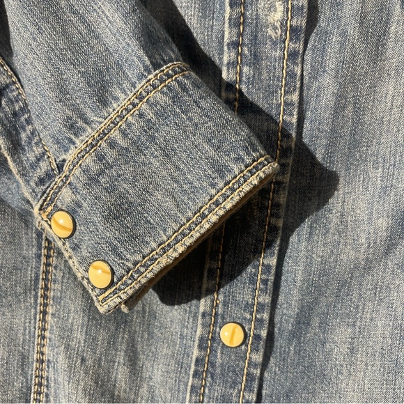 Guess Denim Shirt 
Style #W14H11D06 - Picture 4 of 6